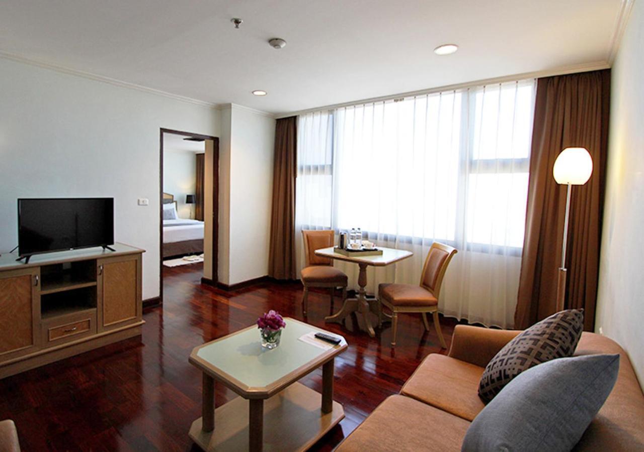 Grand Tower Inn Rama 6 Банкок Екстериор снимка